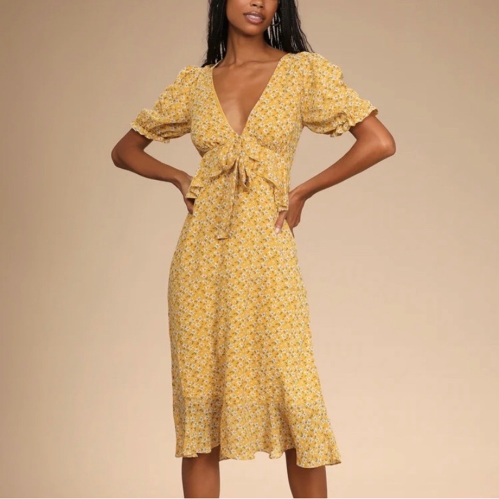 NWT Anything Lovelier Yellow Floral Print Tiered Midi Dress-Medium